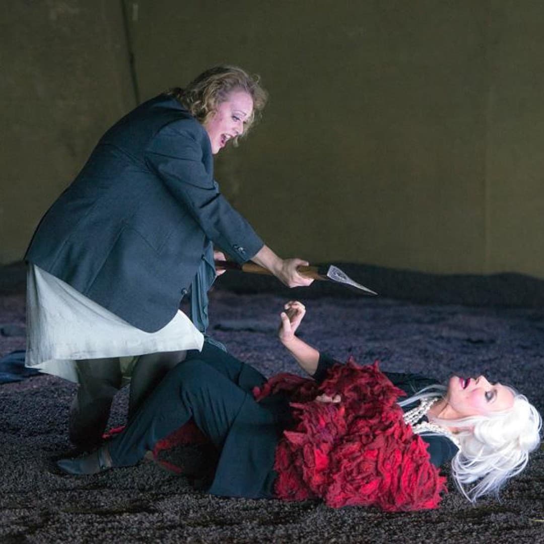 Waltraud Meier as Klytämnestra, Catherine Foster as Elektra
Bettina Stöß