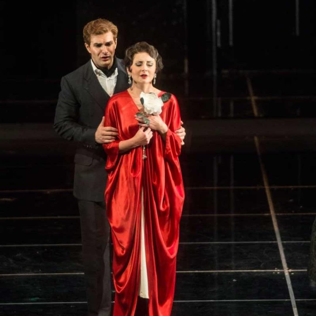 Matthew Newlin as Alfredo Germont, Elena Tsallagova as Violetta Valéry
Marcus Lieberenz