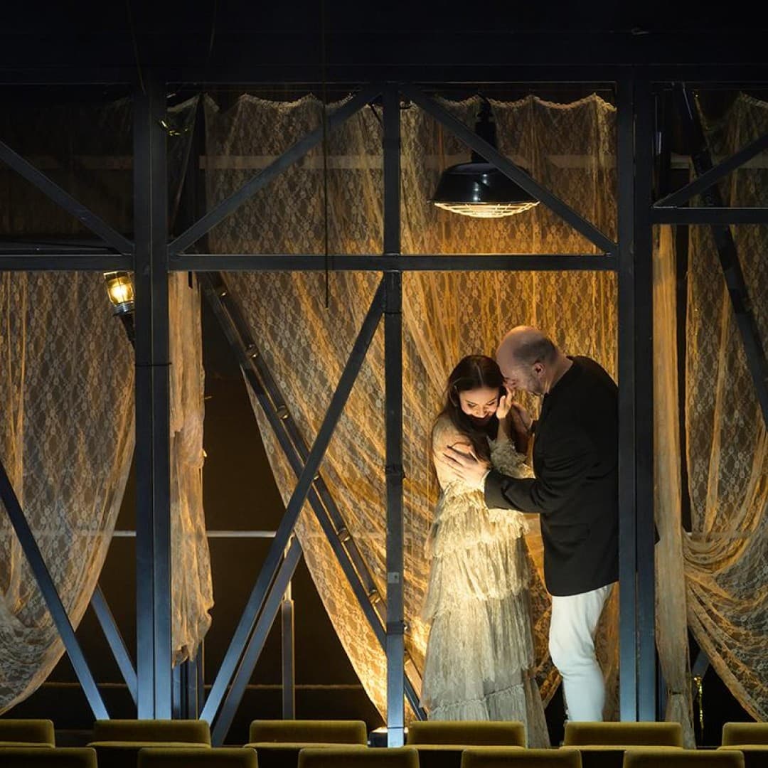 Julia Muzychenko as Gilda, Roman Burdenko as Rigoletto, Nicole Piccolomini as Maddalena
Bettina Stöß